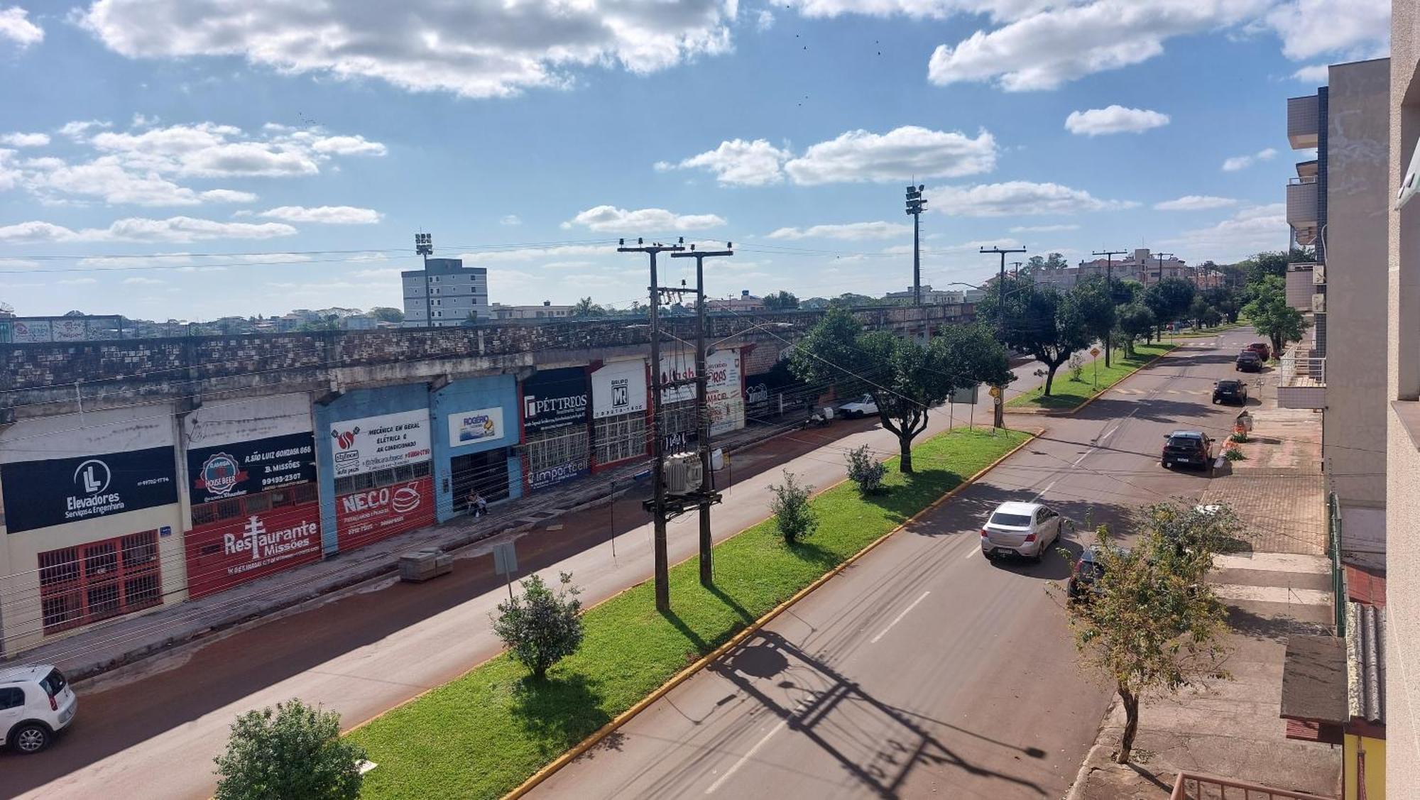 Apto De 2 Quartos Com 2 Ar E Garagem No Centro-sul
